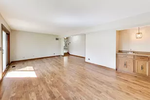 4122 Crimson Dr, Hoffman Estates, IL 60192 - Photo 13