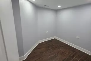 3251 W Evergreen Ave, Chicago, IL 60651 - Photo 27
