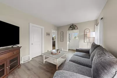 202 S Pick Avenue, Elmhurst, IL 60126 - Photo 5