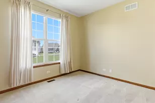 1967 Holloway Ct, Aurora, IL 60502 - Photo 19