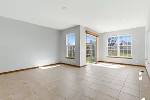 1967 Holloway Ct, Aurora, IL 60502 - Photo 7