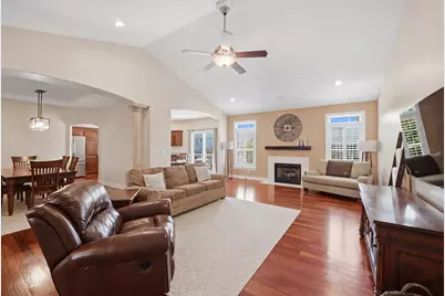 2337 Dustin Drive, Sycamore, IL 60178 - Photo 9