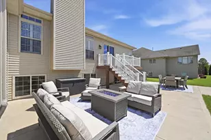 2337 Dustin Dr, Sycamore, IL 60178 - Photo 35
