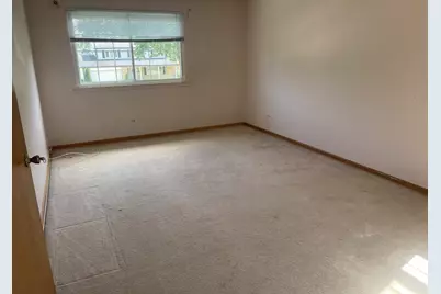 1802 W Willow Lane #1802, Mount Prospect, IL 60056 - Photo 5