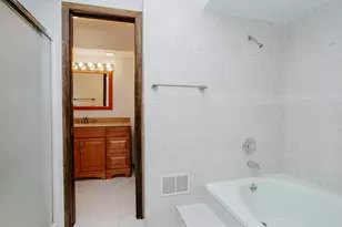 1900 Landwehr Rd, Northbrook, IL 60062 - Photo 39