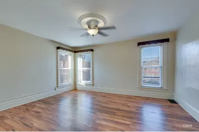 325 E Chicago Street #2, Elgin, IL 60120 - Photo 9