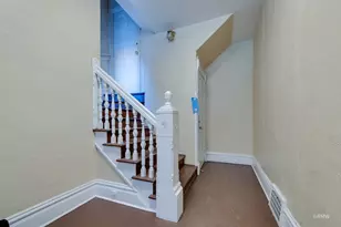 325 E Chicago St, Elgin, IL 60120 - Photo 13