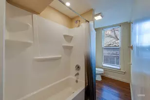 325 E Chicago St, Elgin, IL 60120 - Photo 11