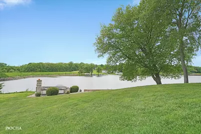 703 Glenda Court, Sandwich, IL 60548 - Photo 3