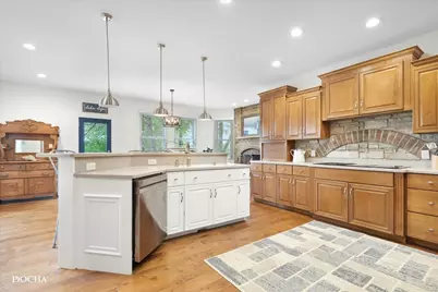 703 Glenda Court, Sandwich, IL 60548 - Photo 17