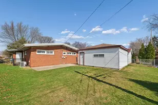 4437 W 100th St, Oak Lawn, IL 60453 - Photo 23