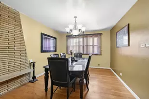 4437 W 100th St, Oak Lawn, IL 60453 - Photo 9