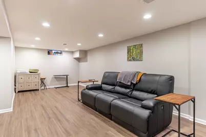 7246 N Olcott Avenue, Chicago, IL 60631 - Photo 19