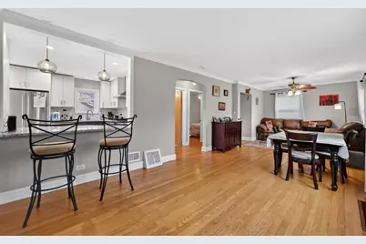 7246 N Olcott Avenue, Chicago, IL 60631 - Photo 5