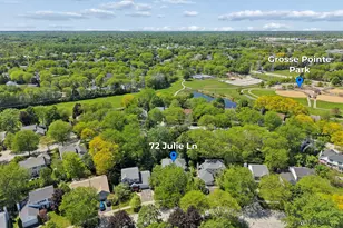 72 Julie Ln, Vernon Hills, IL 60061 - Photo 3