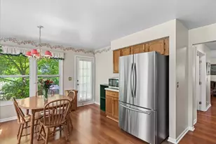 72 Julie Ln, Vernon Hills, IL 60061 - Photo 13