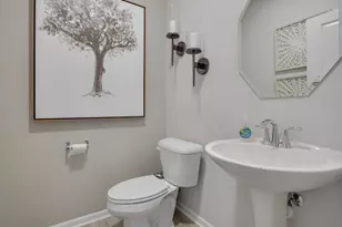 84 Hedgerow Dr, Elgin, IL 60124 - Photo 11