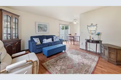 242 Nantucket Harbor #1802, Schaumburg, IL 60193 - Photo 3