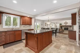 1432 Terrance Dr, Naperville, IL 60565 - Photo 9