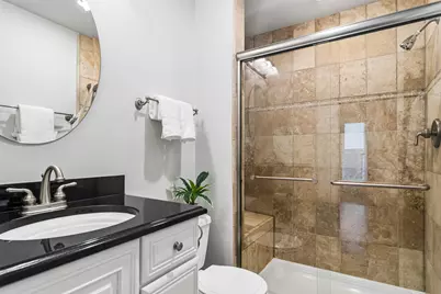 611 E Davis Street, Arlington Heights, IL 60005 - Photo 15