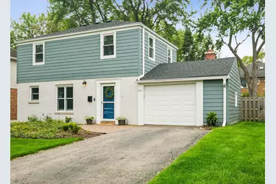611 E Davis Street, Arlington Heights, IL 60005 - Photo 1
