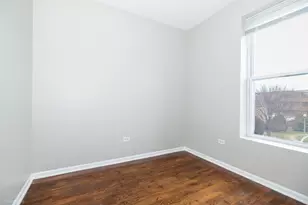 4326 S Calumet Ave, Chicago, IL 60653 - Photo 9
