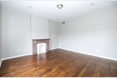 4326 S Calumet Avenue #2, Chicago, IL 60653 - Photo 3