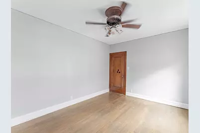 2246 Clinton Avenue, Berwyn, IL 60402 - Photo 9