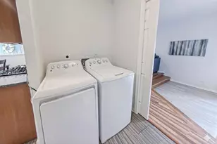 852 E Anderson Dr, Palatine, IL 60074 - Photo 9