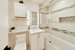 656 Jon Ln, Des Plaines, IL 60016 - Photo 11