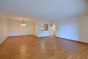 110 W Butterfield Rd, Elmhurst, IL 60126 - Photo 5