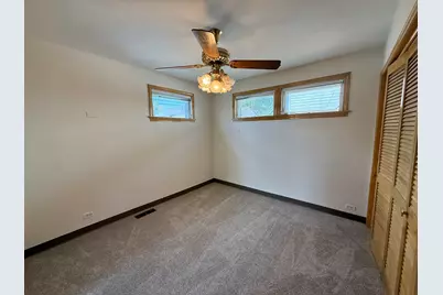 10416 S Sacramento Avenue, Chicago, IL 60655 - Photo 15