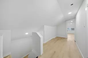 5411 W Byron St, Chicago, IL 60641 - Photo 23