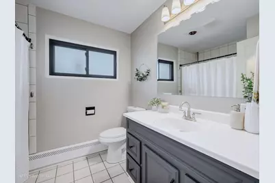 657 W Armitage Avenue, Elmhurst, IL 60126 - Photo 19
