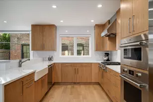 1307 N Sutton Pl, Chicago, IL 60610 - Photo 15