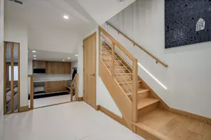 1307 N Sutton Pl, Chicago, IL 60610 - Photo 33
