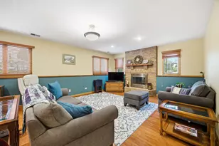 9621 W 56th St, Countryside, IL 60525 - Photo 13