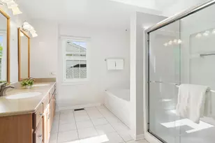 1160 Hummingbird Ln, Grayslake, IL 60030 - Photo 17