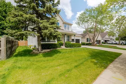 4 Forest Cove Court, Streamwood, IL 60107 - Photo 3