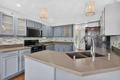 1311 Meadow Lane, North Aurora, IL 60542 - Photo 9