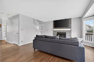 1311 Meadow Ln, North Aurora, IL 60542 - Photo 15