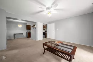 7109 Laverne Ln, Tinley Park, IL 60477 - Photo 3