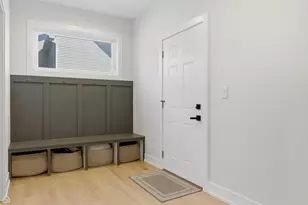 7214 S 78th Ave, Bridgeview, IL 60455 - Photo 9