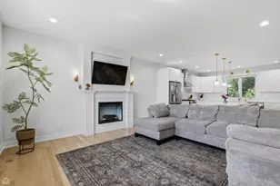 7214 S 78th Ave, Bridgeview, IL 60455 - Photo 5