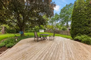 188 S Ellyn Ave, Glen Ellyn, IL 60137 - Photo 29