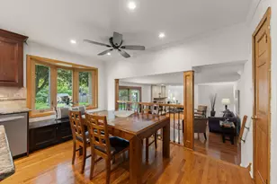 188 S Ellyn Ave, Glen Ellyn, IL 60137 - Photo 11