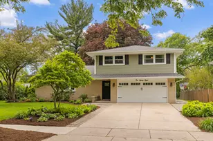 188 S Ellyn Ave, Glen Ellyn, IL 60137 - Photo 1