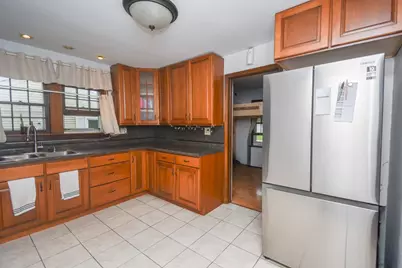 613 N Frolic Avenue, Waukegan, IL 60085 - Photo 11