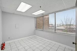 2071 Irving Park Rd, Hanover Park, IL 60133 - Photo 29