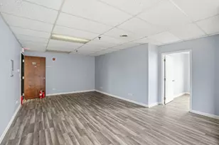 2071 Irving Park Rd, Hanover Park, IL 60133 - Photo 33